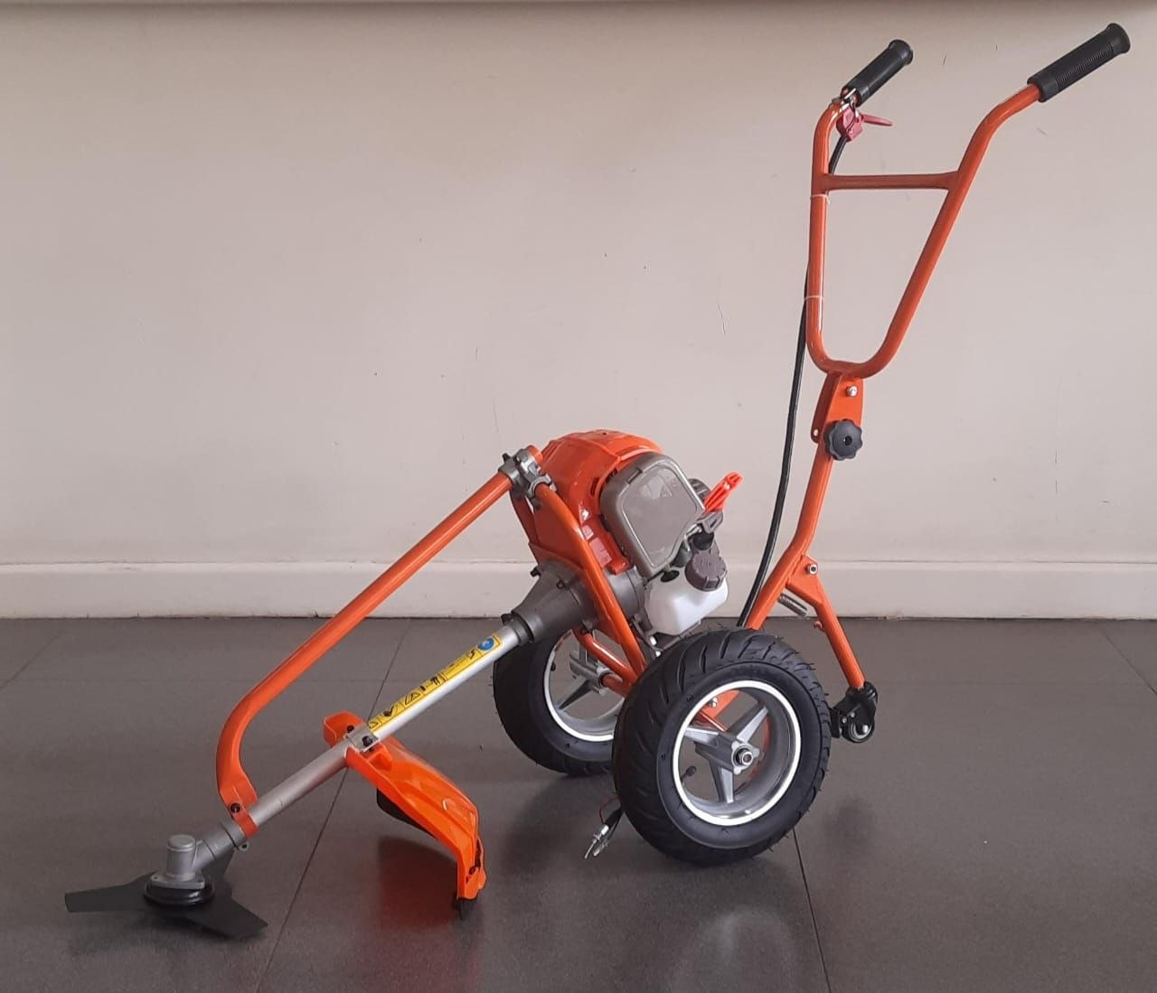 cec98519-208f-4847-a95d-ed12108ae16a Hawking Trolley brush cutter 4 stroke - Image 1
