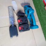 Handheld 2-in-1 cordless electric hedge trimmer