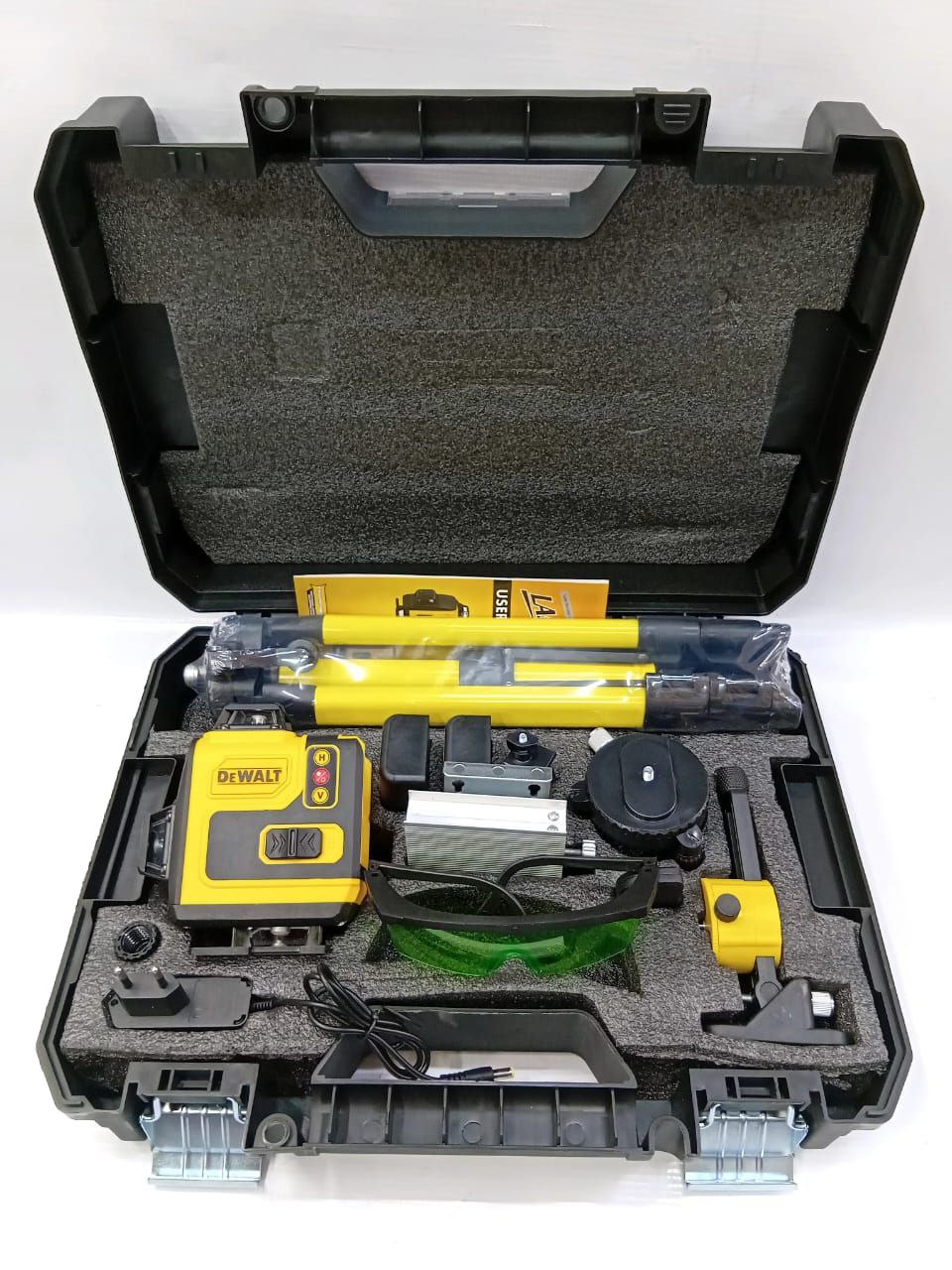 8211894a-107d-4e68-9c2c-3f0e117f54ff Dewalt 16-Line 3D/4D Green Beam Laser Level Kit - Image 1
